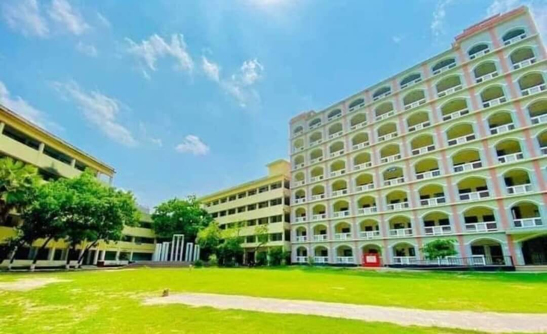 Top 10 national university in dhaka